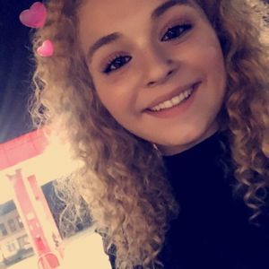 Meet your Posher, Becki